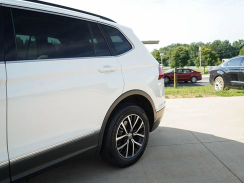 Used 2021 Volkswagen Tiguan SE FWD image 20