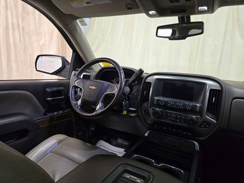 Used 2018 Chevrolet Silverado 1500 LTZ w/ High Desert Package AWD/4WD image 35