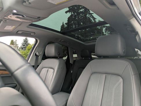 Used 2023 Audi Q5 2.0T Premium w/ Convenience Package AWD/4WD image 25