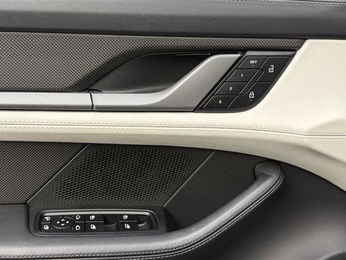 Used 2022 Porsche Taycan Turbo S w/ Premium Package image 11