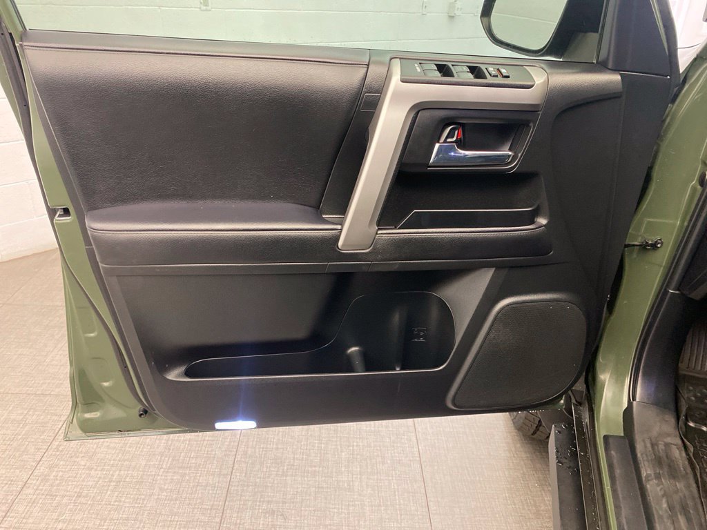 Used 2022 Toyota 4Runner Trail Special Edition AWD/4WD image 20