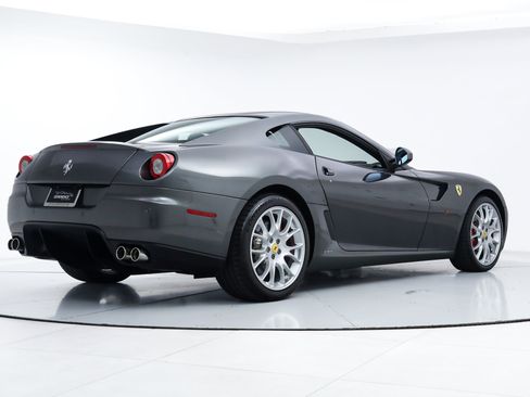 Used 2009 Ferrari 599 GTB Fiorano RWD image 3