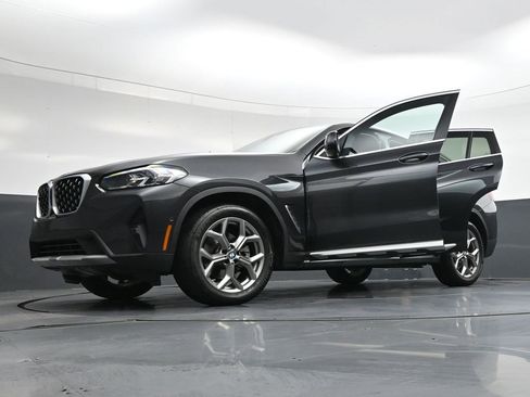 Used 2025 BMW X4 xDrive30i image 39