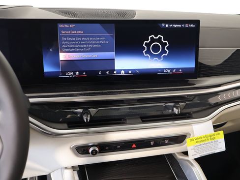 New 2026 BMW X6 xDrive40i w/ Climate Comfort Package image 5