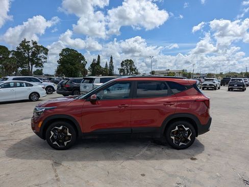 Certified 2025 Kia Seltos S AWD/4WD image 5