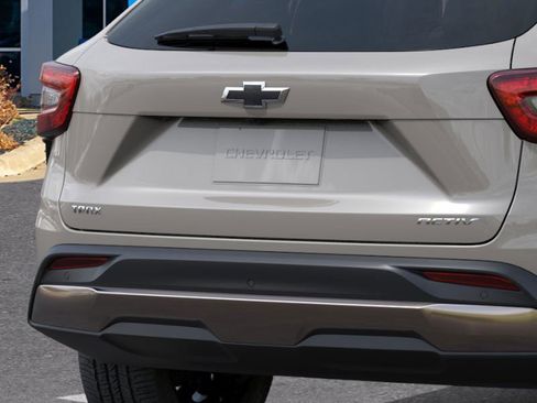 New 2026 Chevrolet Trax ACTIV w/ Sunroof Package image 38