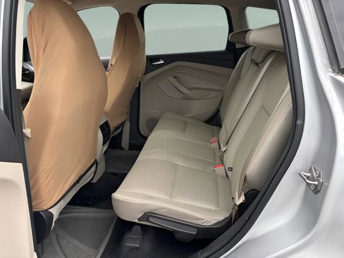 Used 2017 Ford Escape SE image 10