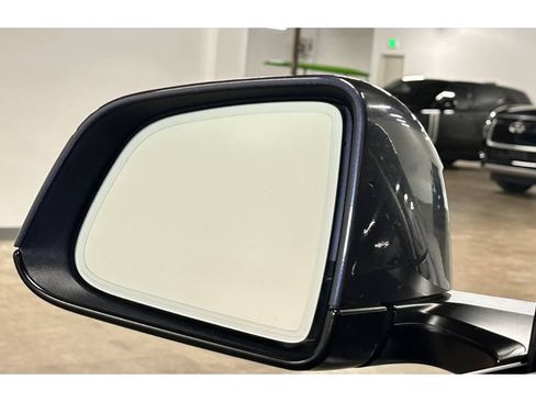 Used 2026 Tesla Model Y Long Range RWD image 36