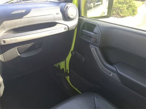 Used 2017 Jeep Wrangler Unlimited Sport w/ Max Tow Package image 16