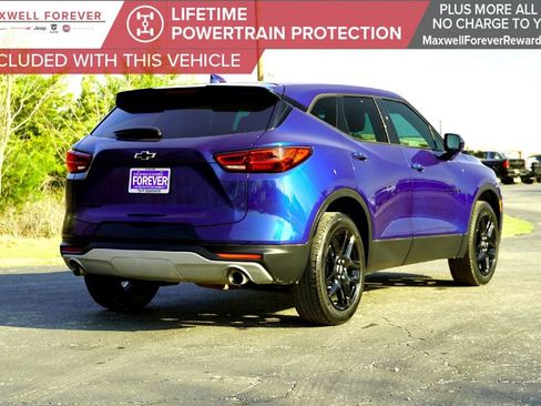 Used 2023 Chevrolet Blazer LT w/ LPO, Black Grille Bar Package image 6