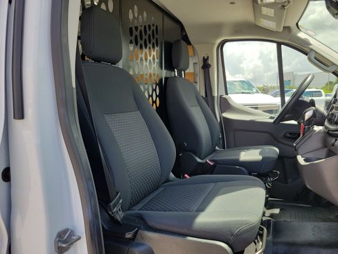 Used 2025 Ford Transit 250 Low Roof w/ Exterior Upgrade Package RWD image 17