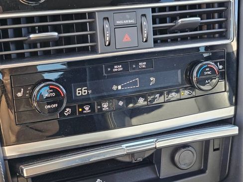 Used 2024 INFINITI QX80 Luxe AWD/4WD image 28