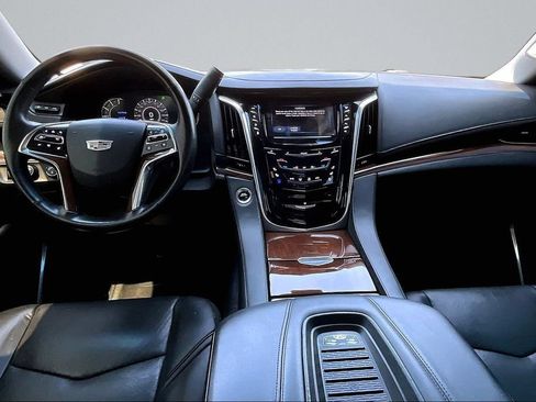 Used 2020 Cadillac Escalade Luxury AWD/4WD image 12