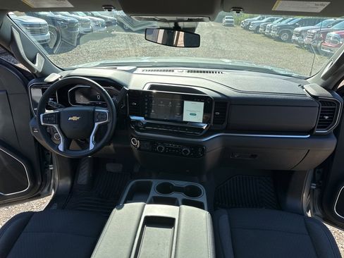 Used 2025 Chevrolet Silverado 1500 LT image 13