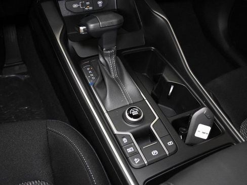 Certified 2024 Kia Sorento LX image 18