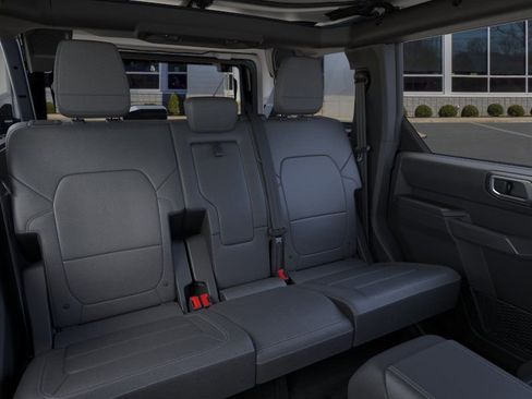 New 2025 Ford Bronco Badlands AWD/4WD image 11