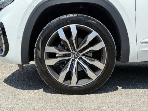 Used 2023 Volkswagen Atlas SEL Premium AWD/4WD image 5