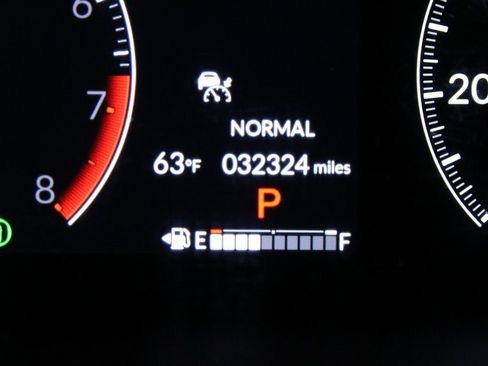 Used 2023 Honda HR-V LX image 32