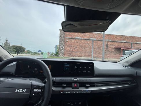 Used 2025 Kia K4 FWD image 31
