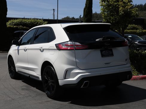 Used 2024 Ford Edge ST w/ Equipment Group 401A AWD/4WD image 6