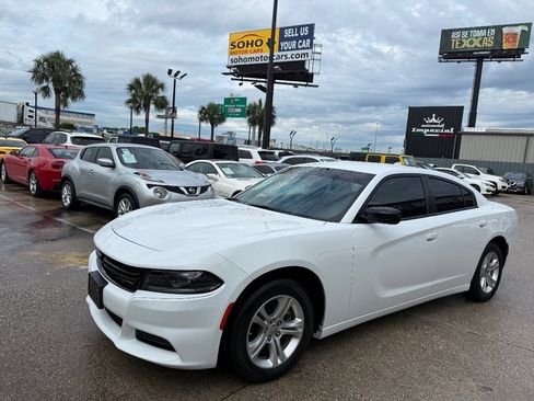 Used 2023 Dodge Charger SXT image 7