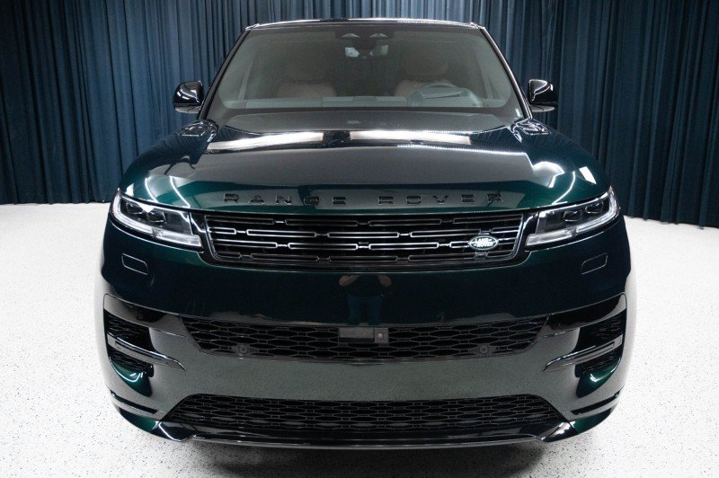 Used 2026 Land Rover Range Rover Sport Dynamic SE AWD/4WD image 2