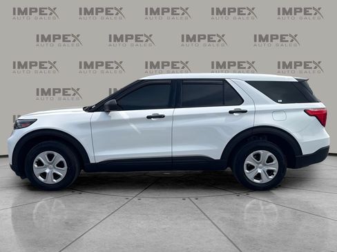 Used 2020 Ford Explorer 4WD Police Interceptor w/ Ultimate Wiring Package image 2