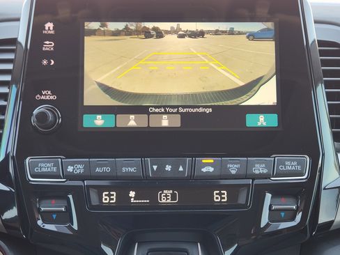 Certified 2024 Honda Odyssey EX-L image 18