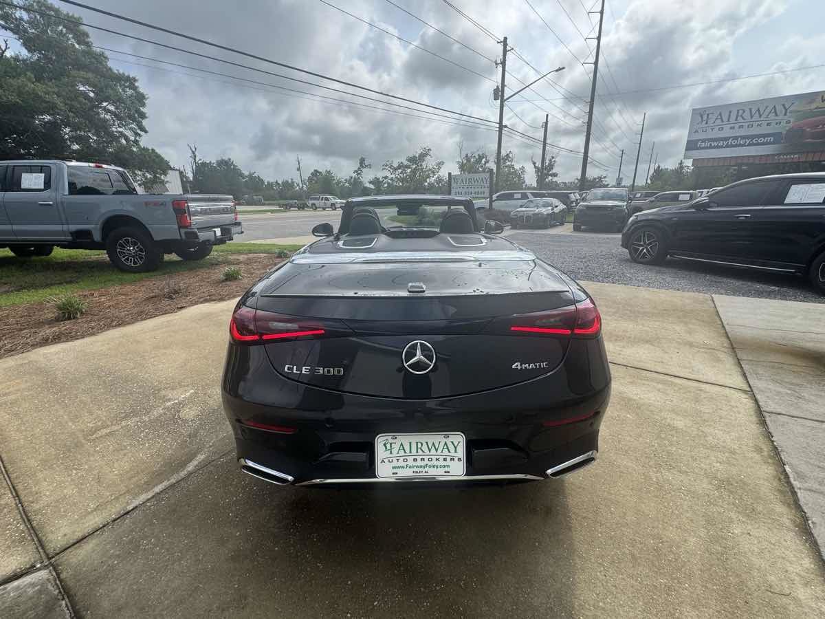 Used 2025 Mercedes-Benz CLE 300 4MATIC Cabriolet w/ Night Package image 6