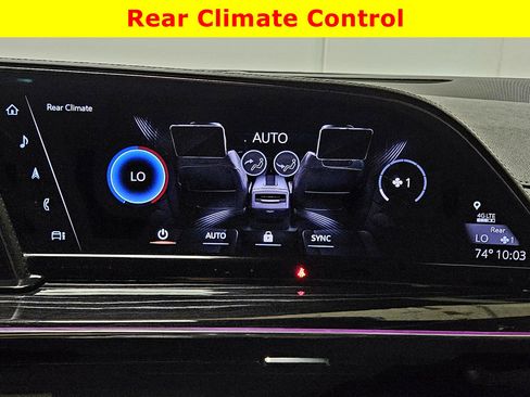 Used 2022 Cadillac Escalade ESV Sport AWD/4WD image 24