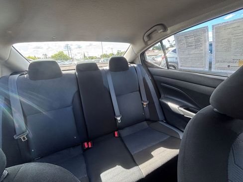 Used 2025 Nissan Versa SV FWD image 35