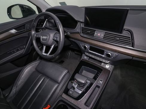 Used 2023 Audi Q5 2.0T Premium Plus w/ Premium Plus Package AWD/4WD image 19