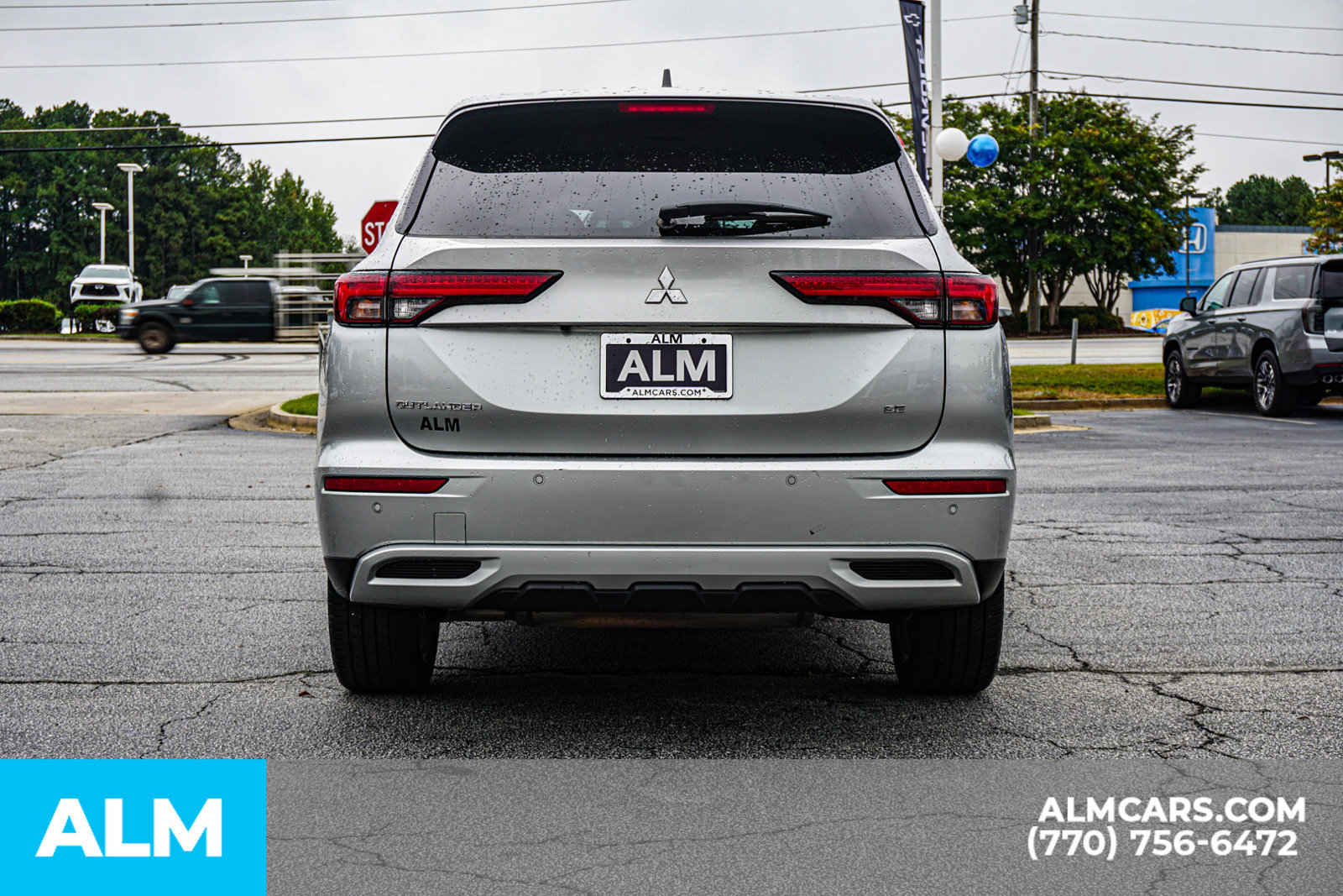 Used 2024 Mitsubishi Outlander SE FWD image 12