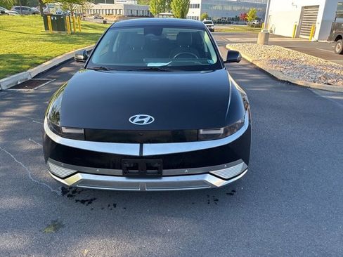 Used 2022 Hyundai Ioniq 5 Limited AWD/4WD image 16