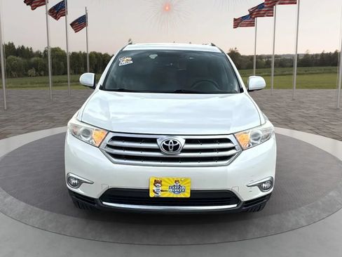 Used 2012 Toyota Highlander Limited FWD image 2