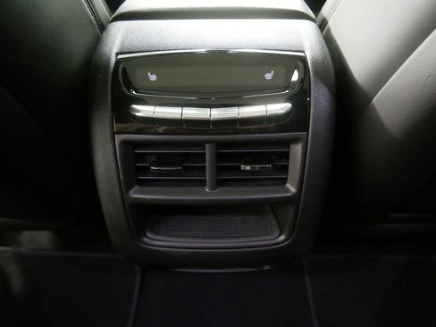 Used 2019 Cadillac XT5 Platinum image 22