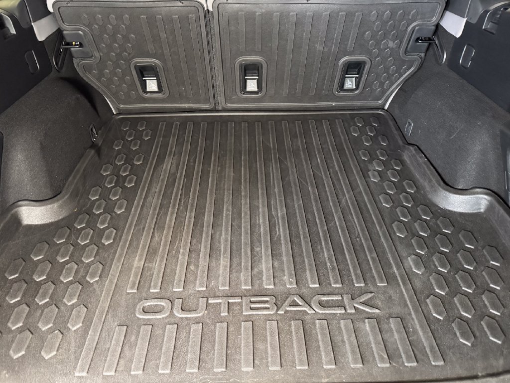 Used 2020 Subaru Outback Premium AWD/4WD image 21