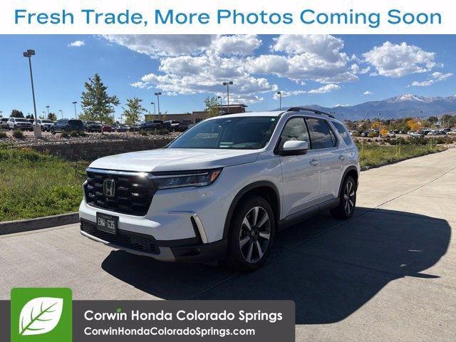 Used 2024 Honda Pilot Elite image 3