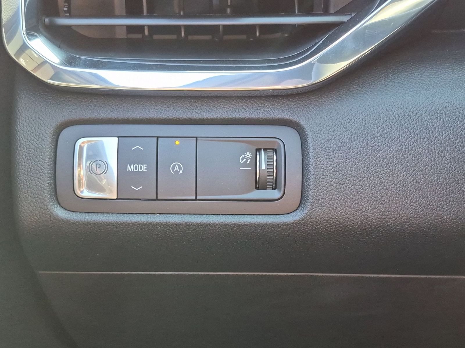 New 2026 GMC Acadia Elevation FWD image 17