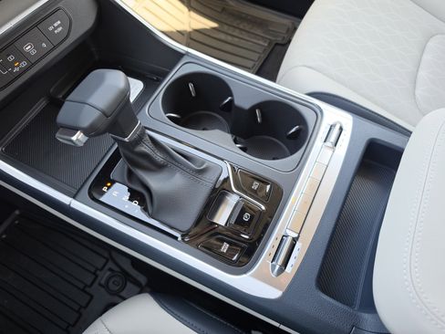 New 2026 Kia Carnival SX FWD image 18