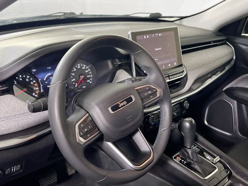 Used 2022 Jeep Compass Latitude image 18