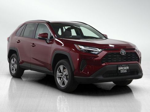 Used 2025 Toyota RAV4 XLE image 7