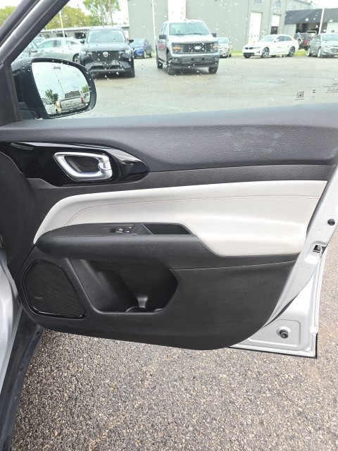 Used 2024 Jeep Compass Limited AWD/4WD image 28