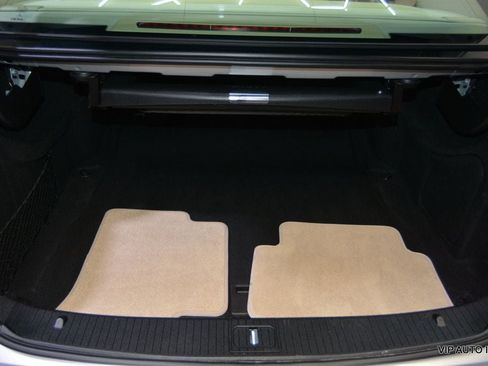 Used 2014 Mercedes-Benz E 350 Sedan image 32