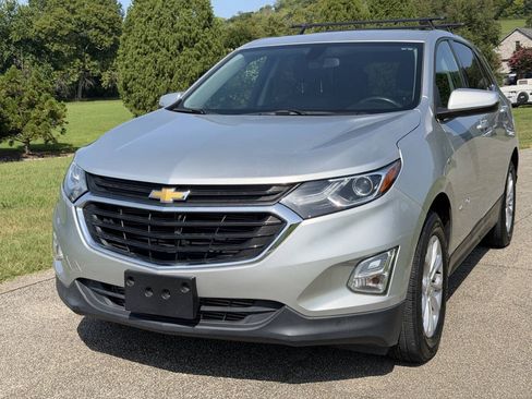 Used 2018 Chevrolet Equinox LT FWD image 11