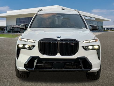 New 2026 BMW X7 M60i image 3