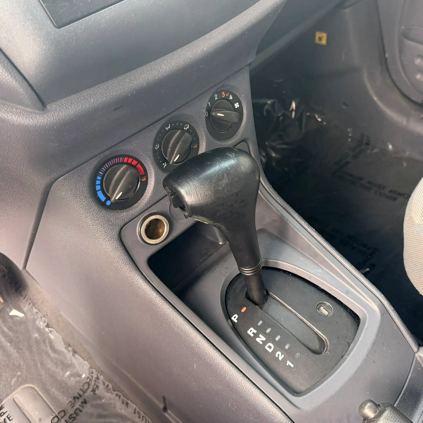 Used 2012 Ford Transit Connect XL FWD image 19