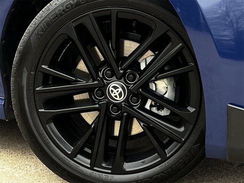 Used 2025 Toyota Camry SE image 28