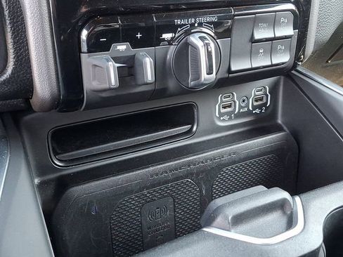Used 2021 RAM 1500 Laramie AWD/4WD image 15