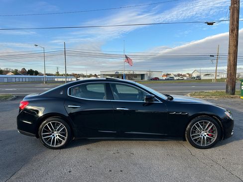 Used 2016 Maserati Ghibli S image 13